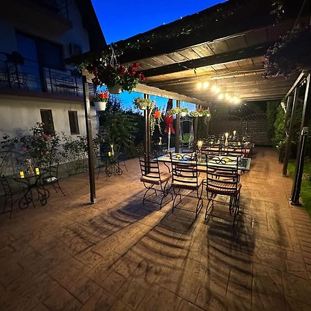 Shamrock Inn Iasi Exterior photo