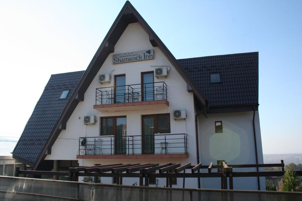Shamrock Inn Iasi Exterior photo